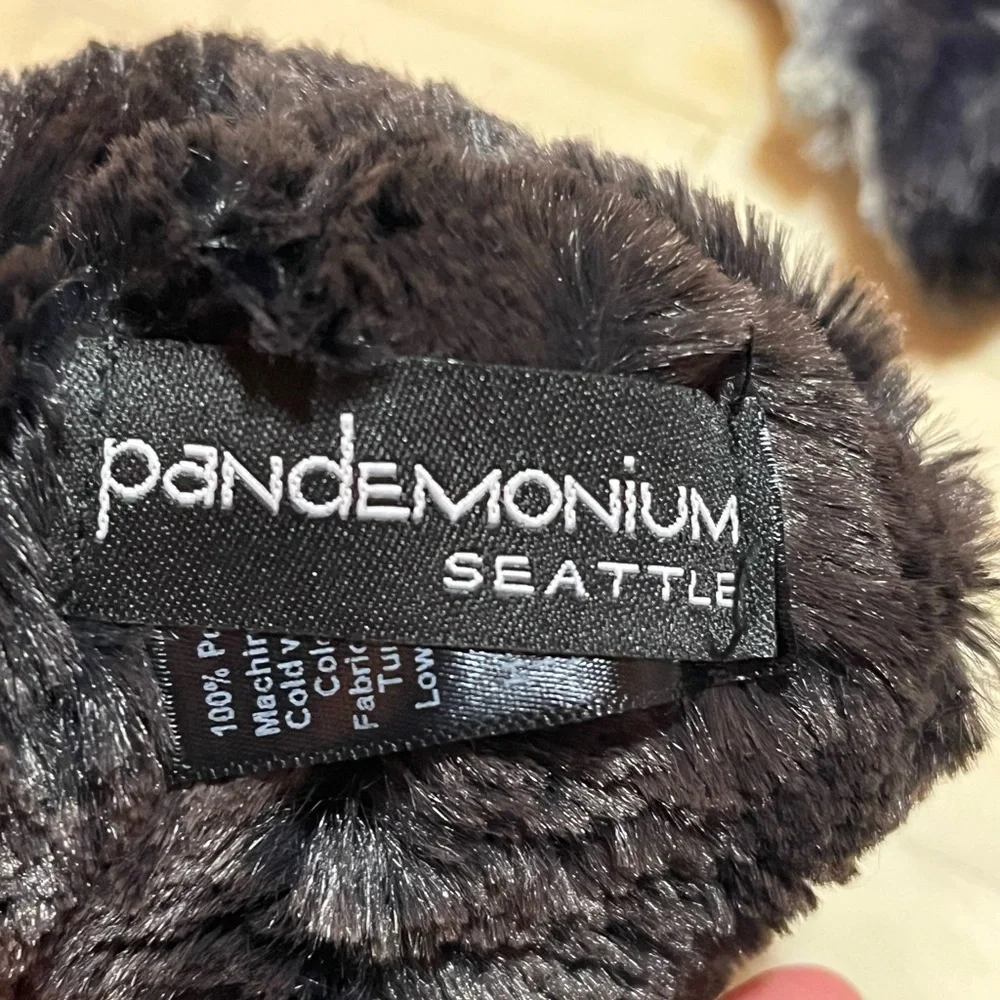 Pandemonium Faux Fur Fingerless Gloves